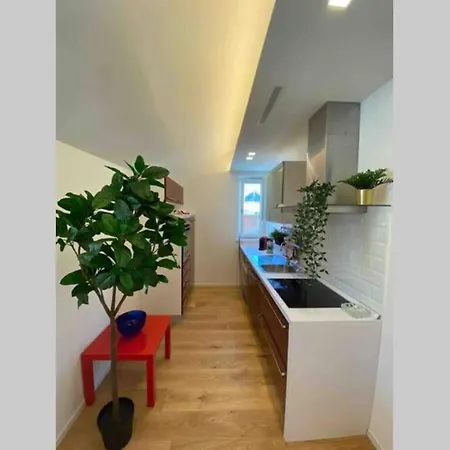 Apartment Attico Con Balcone A Pochi Metri Dalla Spiaggia *